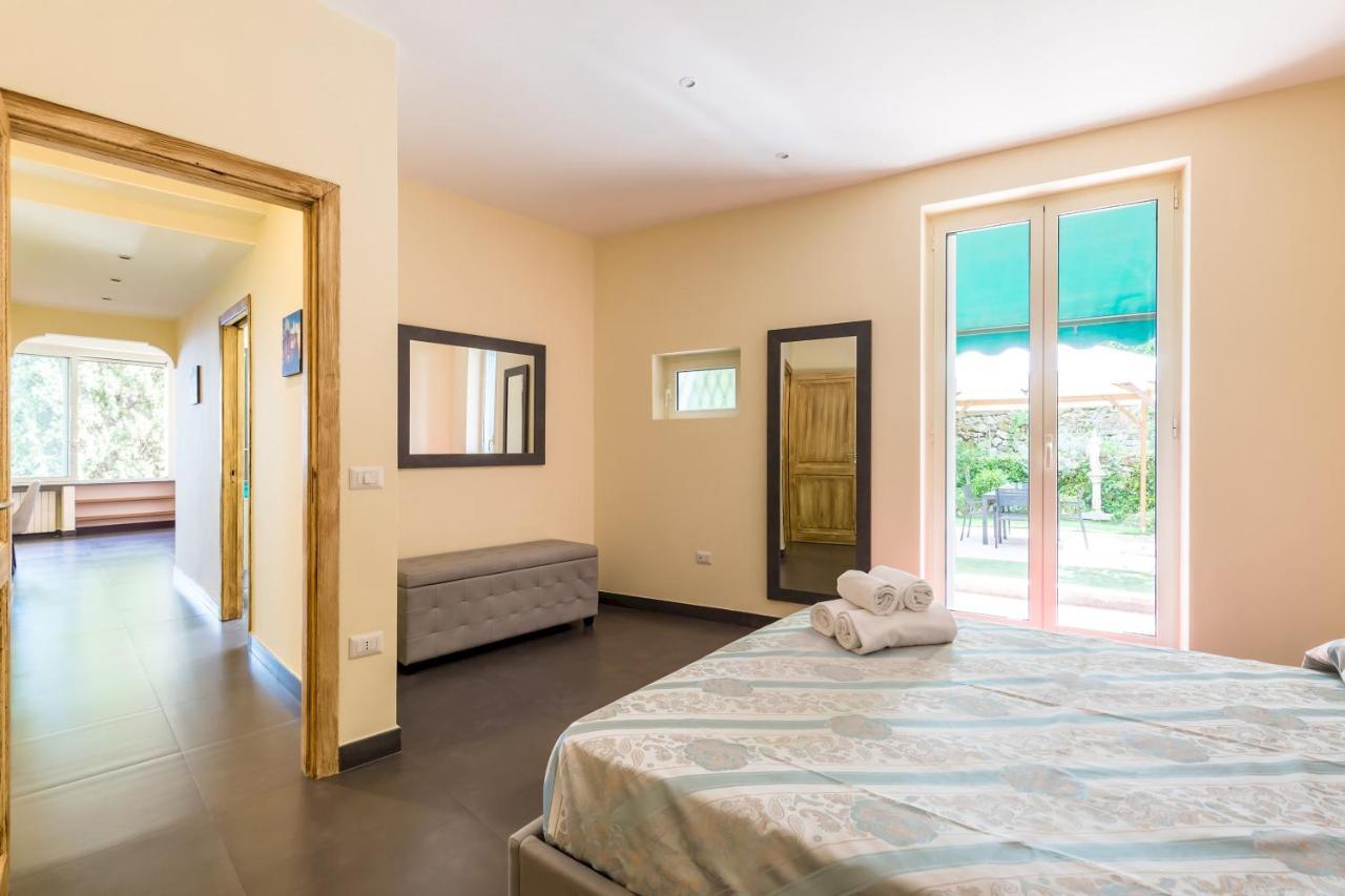 Villa Dolcevita With Parking By Napoliapartments 외부 사진