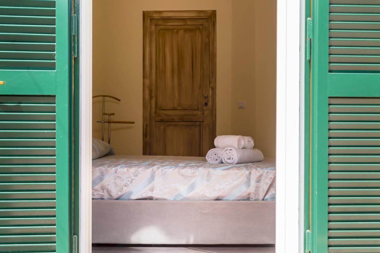 Villa Dolcevita With Parking By Napoliapartments 외부 사진