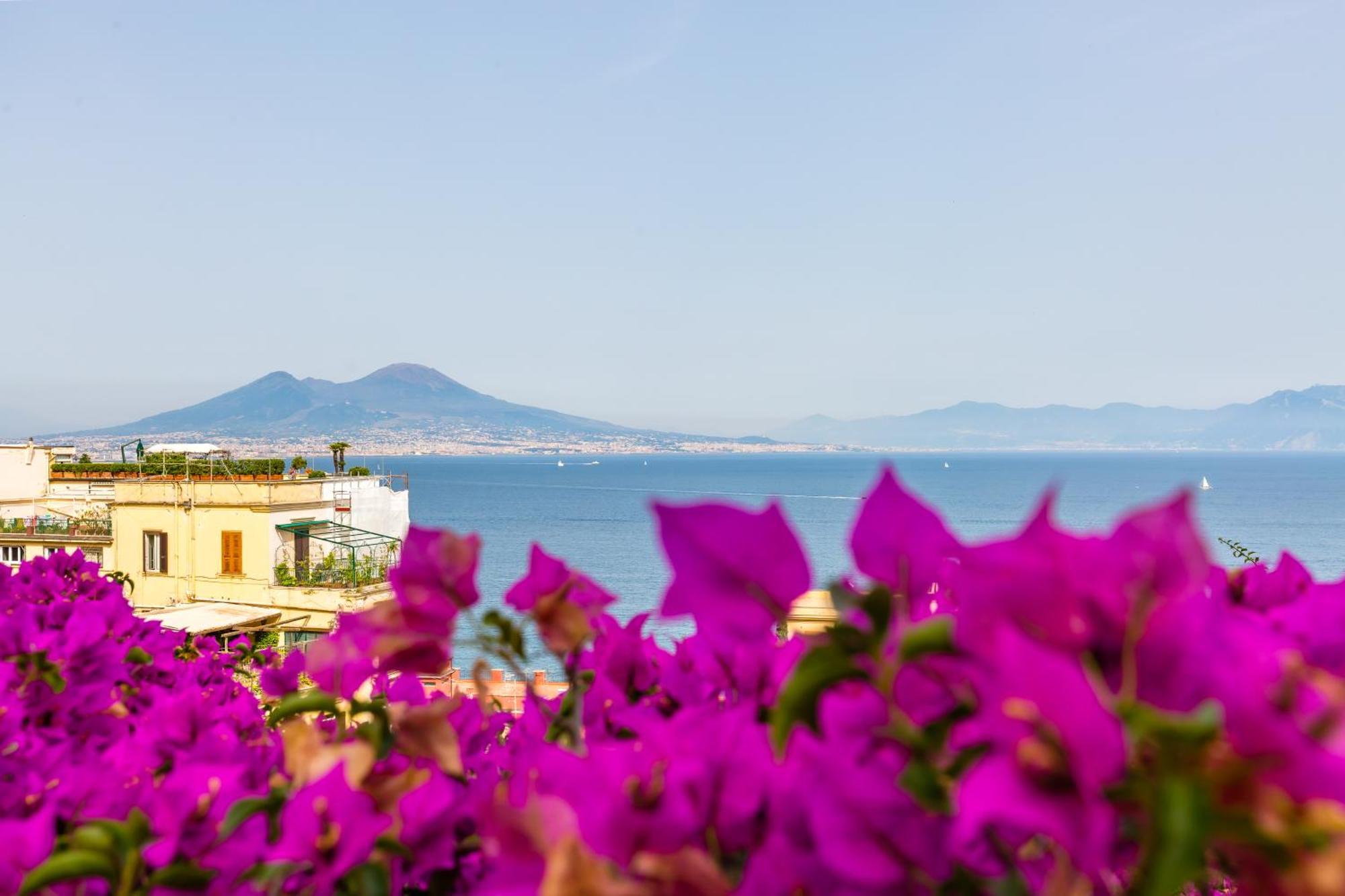 Villa Dolcevita With Parking By Napoliapartments 외부 사진